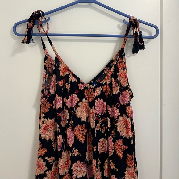 Old Navy Floral Maxi Dress - Picture 2 of 6